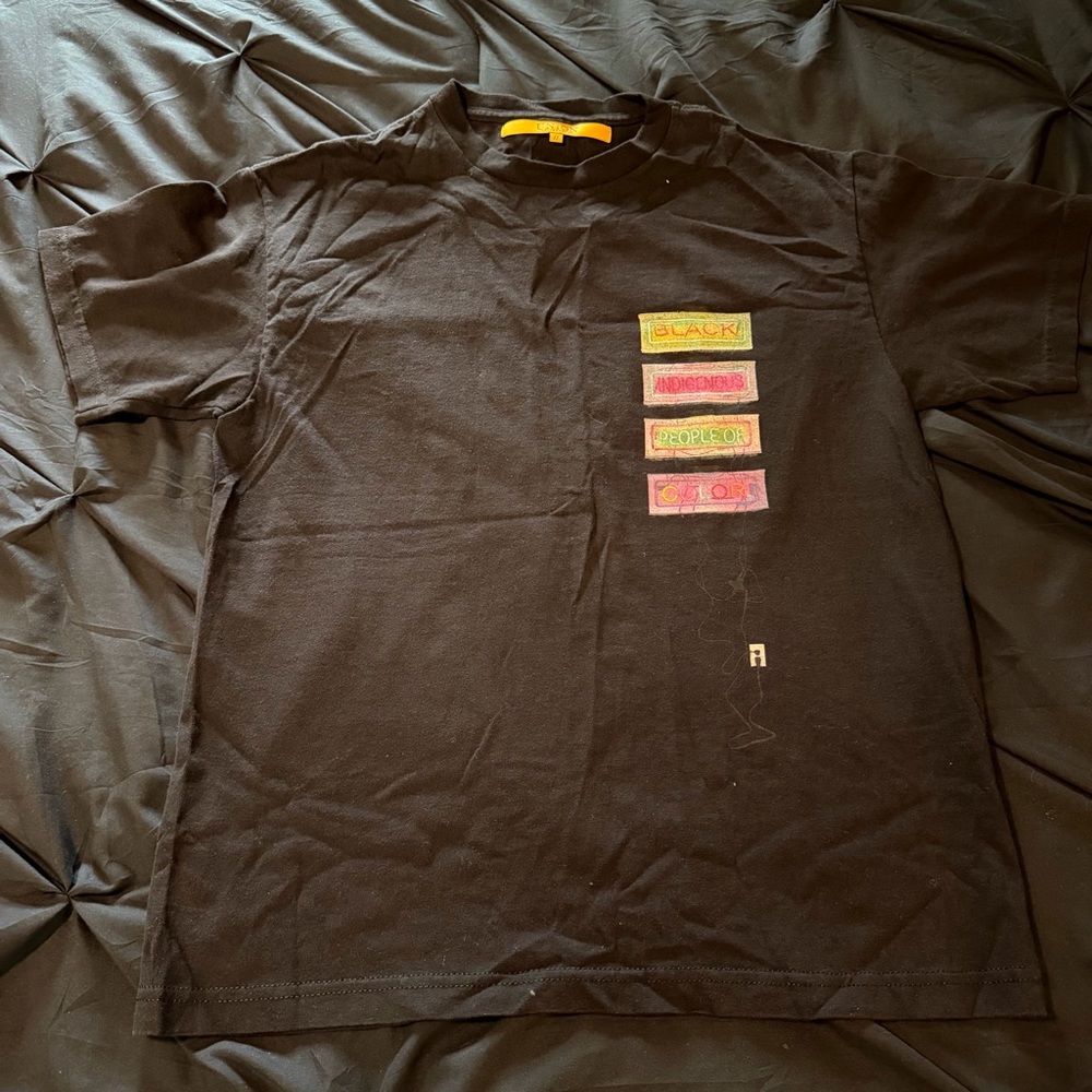 Black Short-Sleeve Graphic Patch Pocket Tee